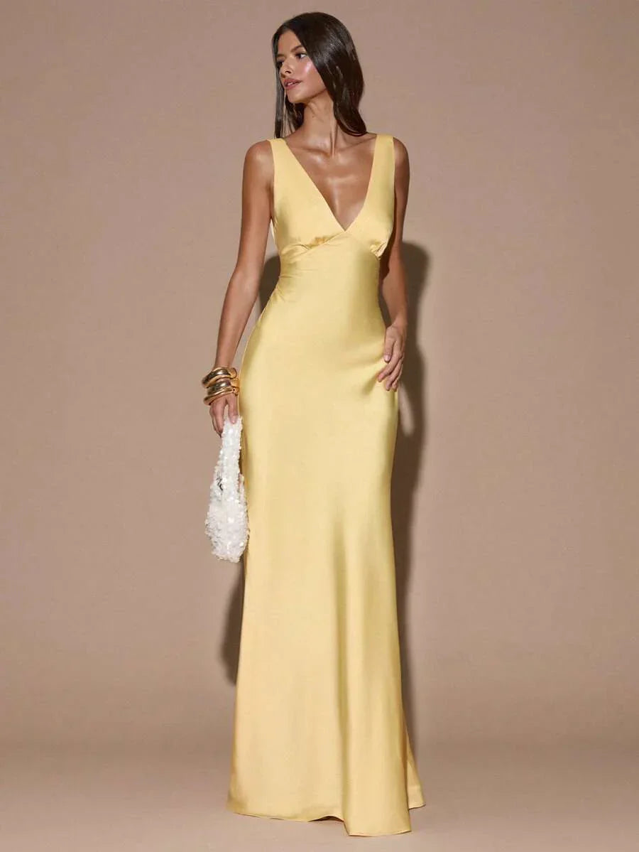 Isadora | V-Neck Backless Maxi Evening Dress