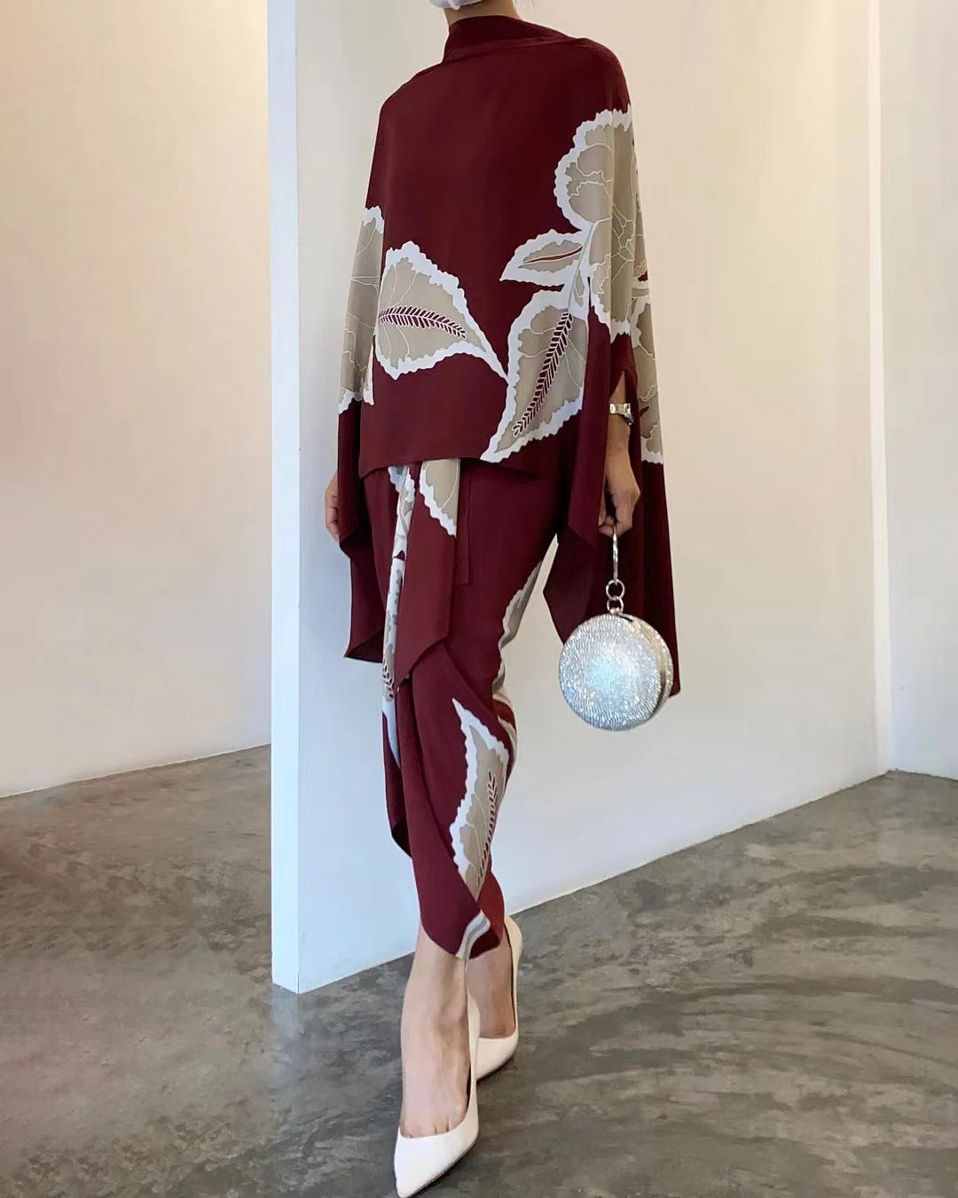 Tamsin | Knitted Co-Ord Set Botanical Print Kimono Sleeve — Maroon