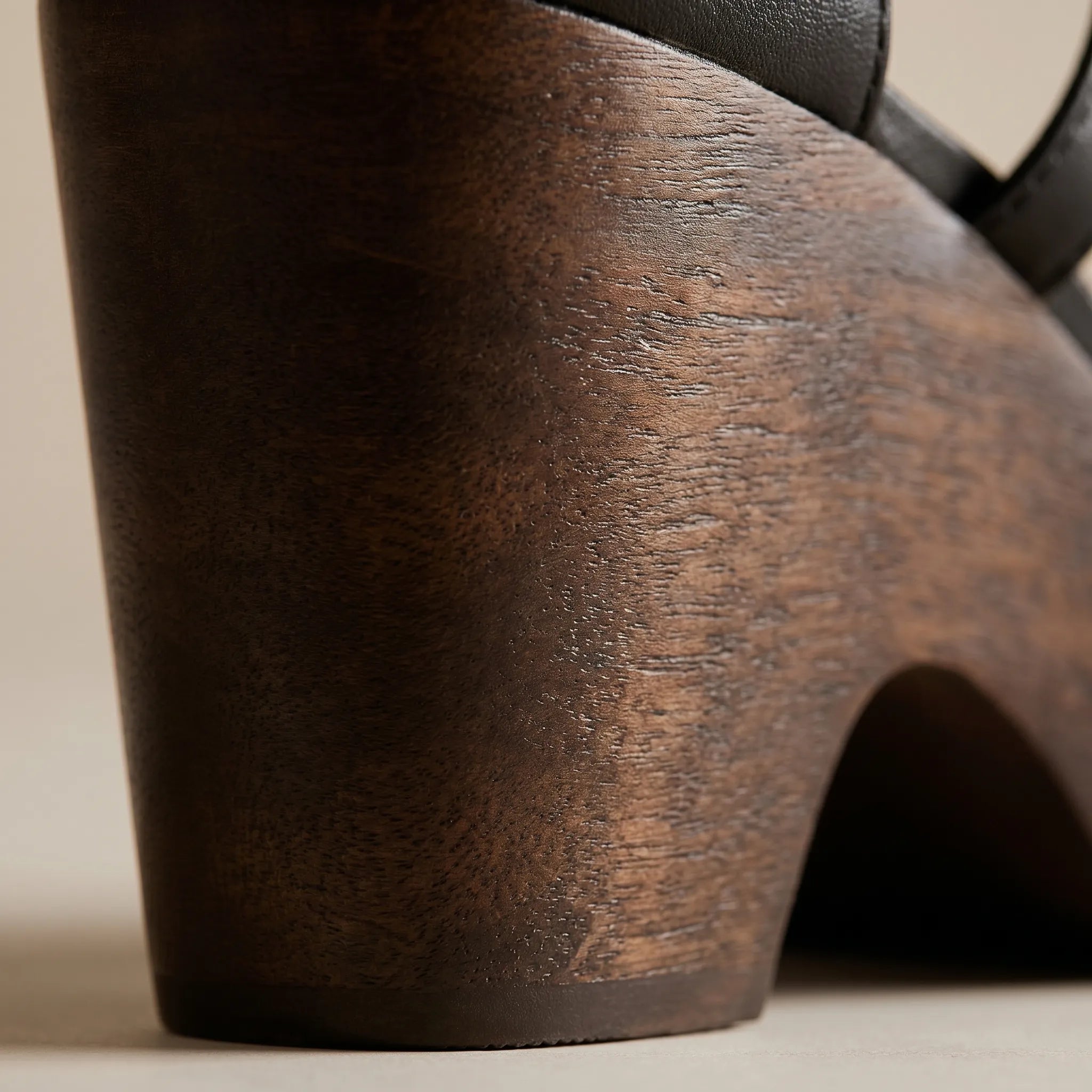 Vellora - Closed Toe Platform Heels Closed Toe Platform Heels 