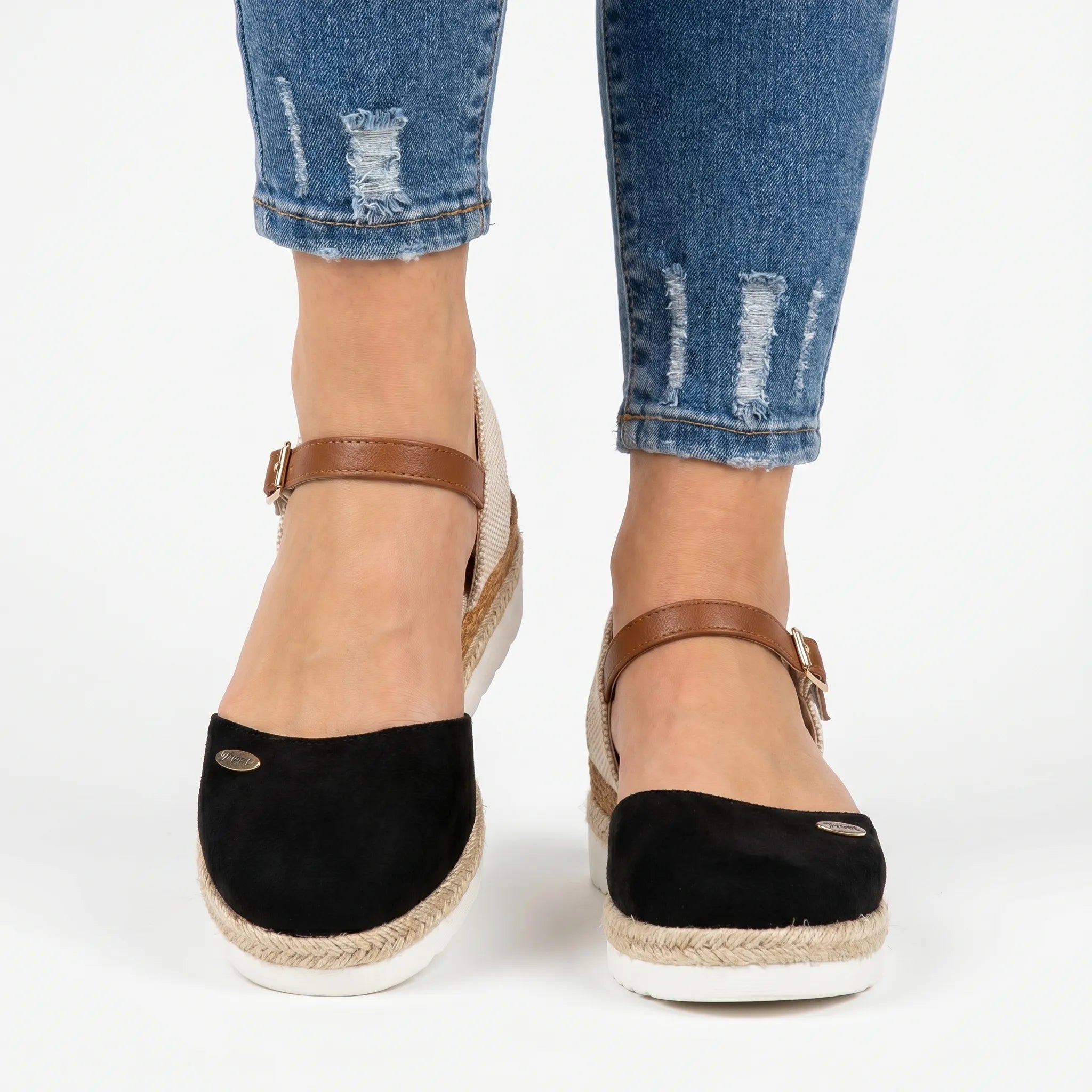 Viyana - Flatform Ankle Strap Sandals Flatform Ankle Strap Sandals 