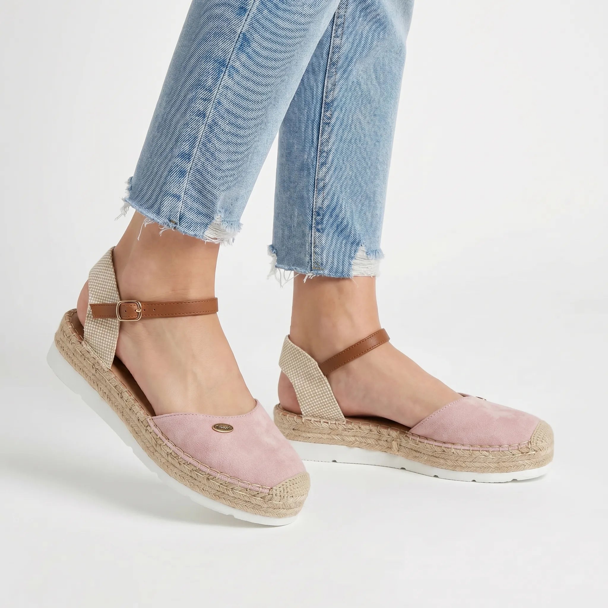 Viyana - Flatform Ankle Strap Sandals Flatform Ankle Strap Sandals 