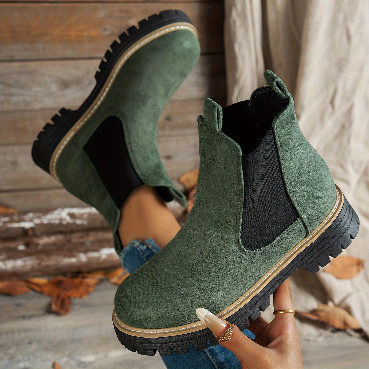 Mathilde | Leather Low Heeled Ankle Chelsea Boots — Green