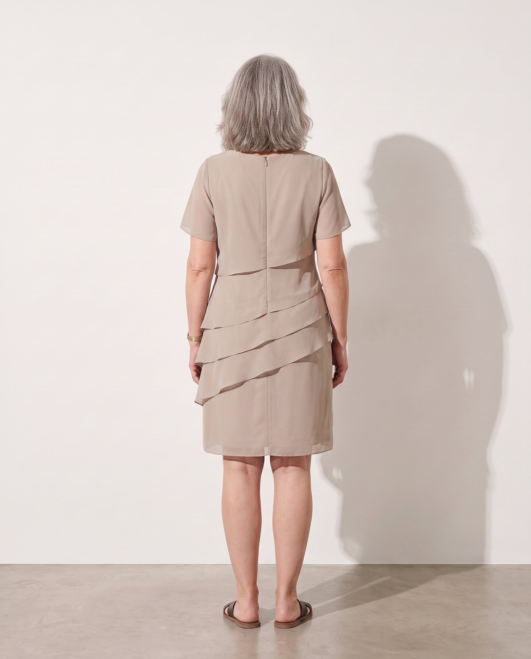 Hermione | Long Sleeve Tiered Chiffon Midi Dress For Occasions — achterkant