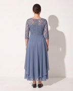 Eloise | Embroidered Lace Midi Wedding Guest Dress — achterkant
