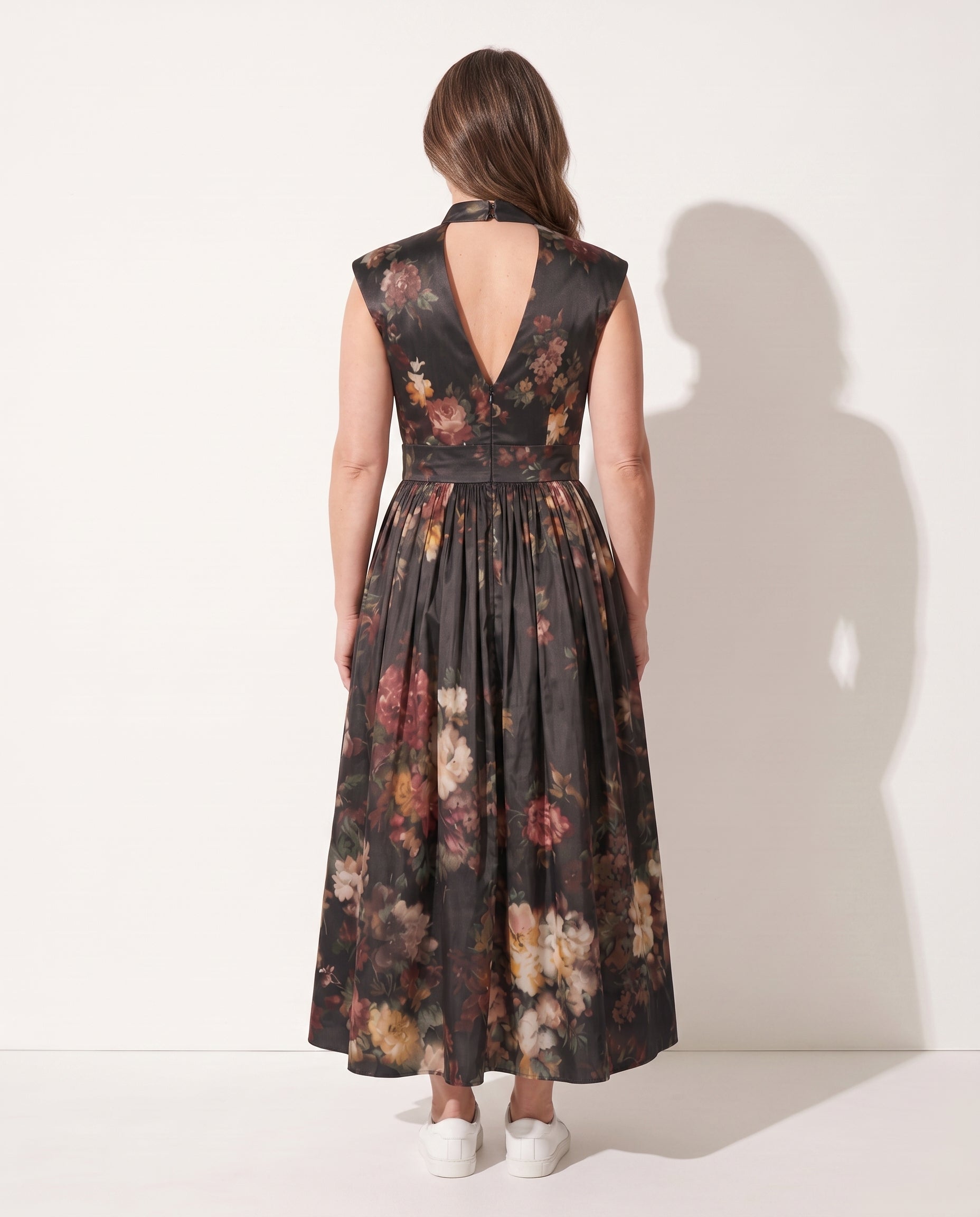 Clemence | Long Sleeve Floral Pleated Midi Wedding Guest Dresses — achterkant