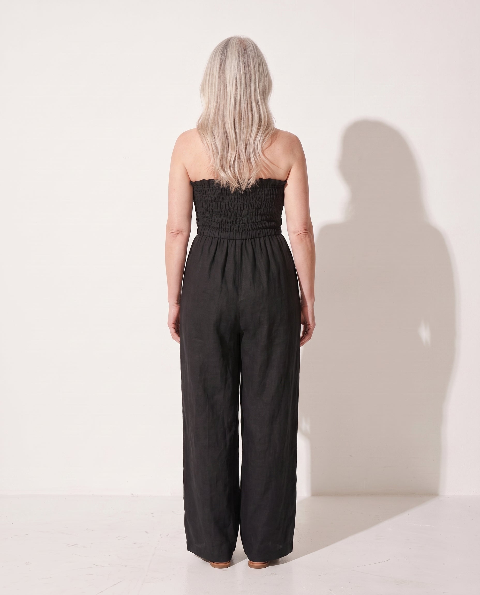 Dominique | Strapless Wide Leg Linen Jumpsuit Women Holiday — achterkant