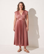 Philippa | Long Sleeve V-Neck Pleated Midi Wedding Guest Dress — voorkant