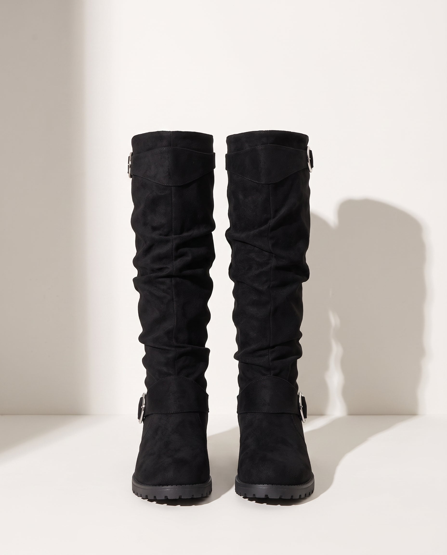 Flavie | Chunky Knee High Wide Fit Slouchy Boots — voorkant