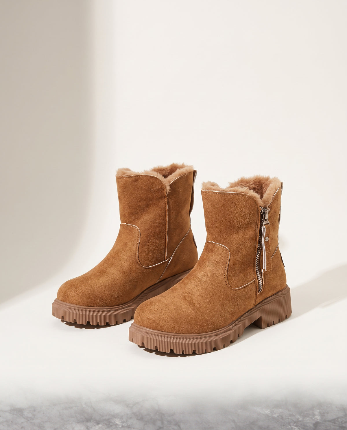 Dominique | Black Leather Heeled Ankle Boots Winter — voorkant