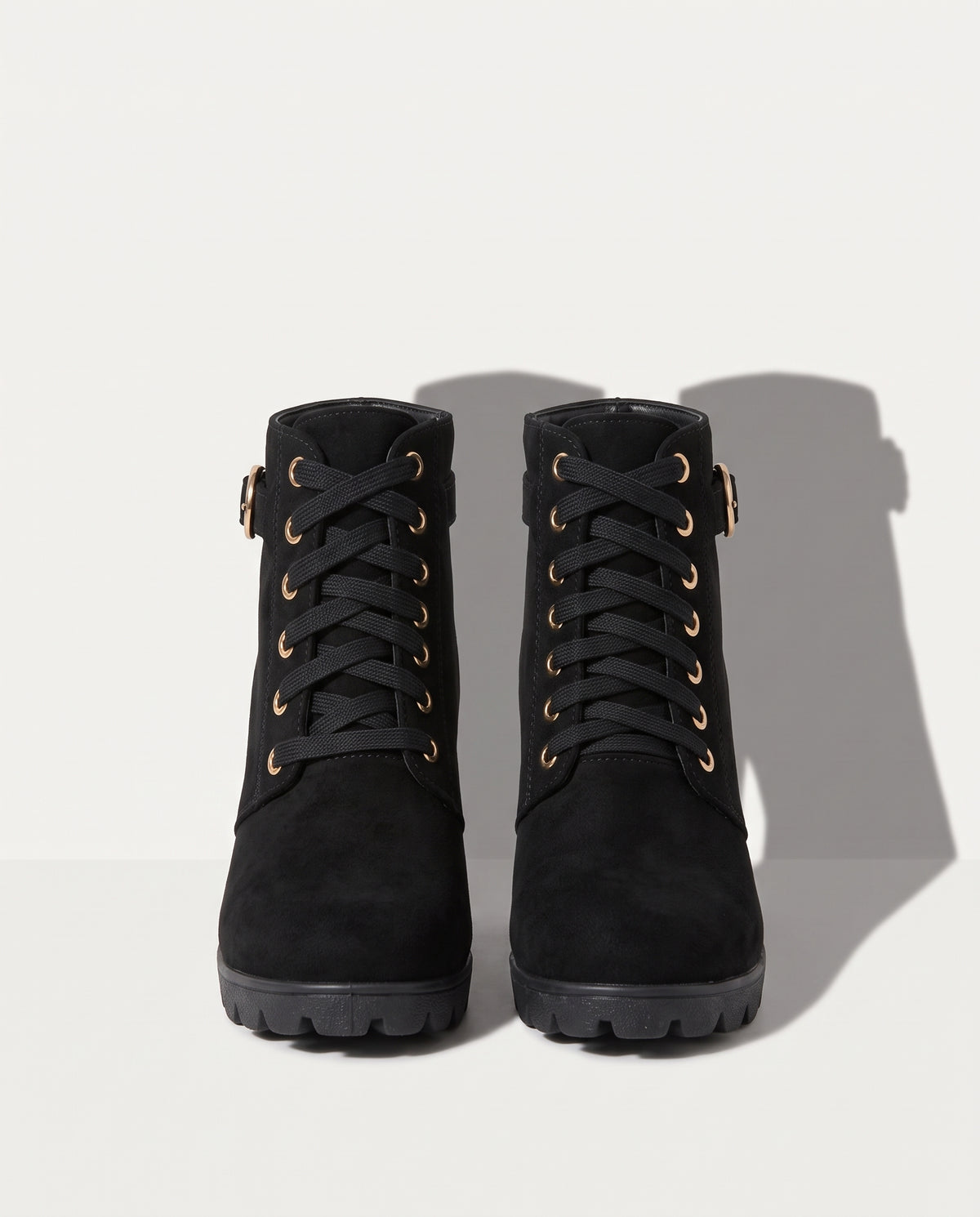 Rosanna | Leather Low Heel Flat Ankle Boots — voorkant