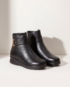 Helena | Black Leather Low Heel Ankle Boots — voorkant