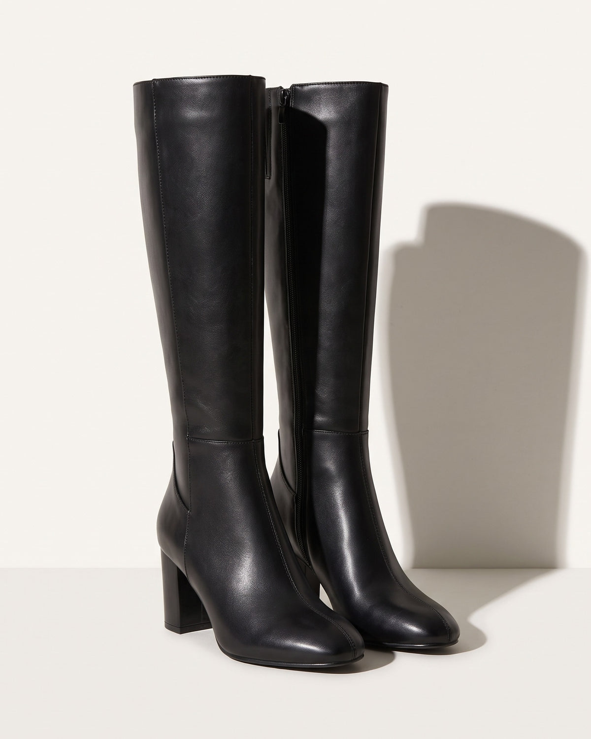 Lucinda | Black Suede Leather Knee High Heeled Boots — voorkant
