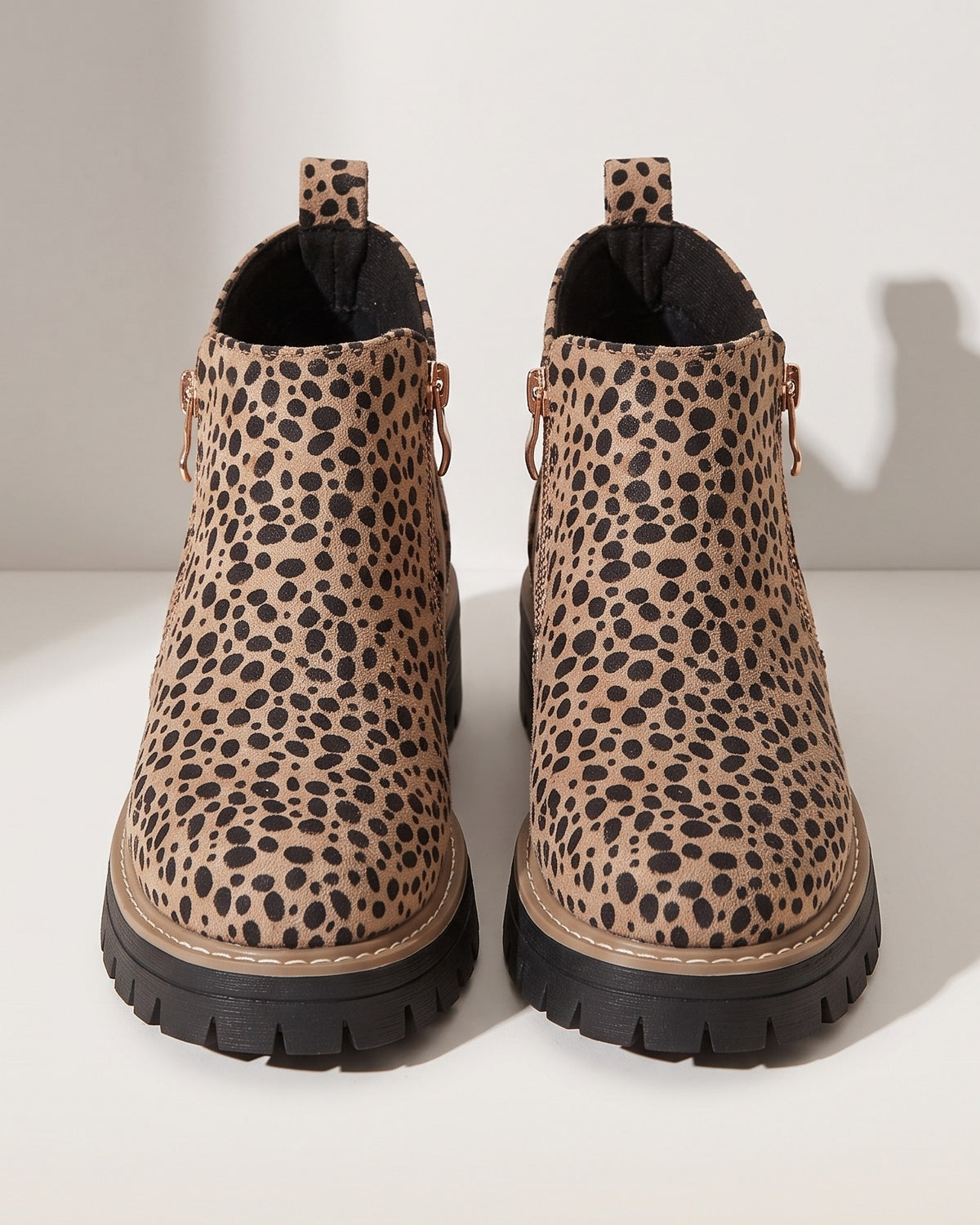 Yolanda | Leopard Print Black Leather Low Heel Chunky Ankle Boots — voorkant