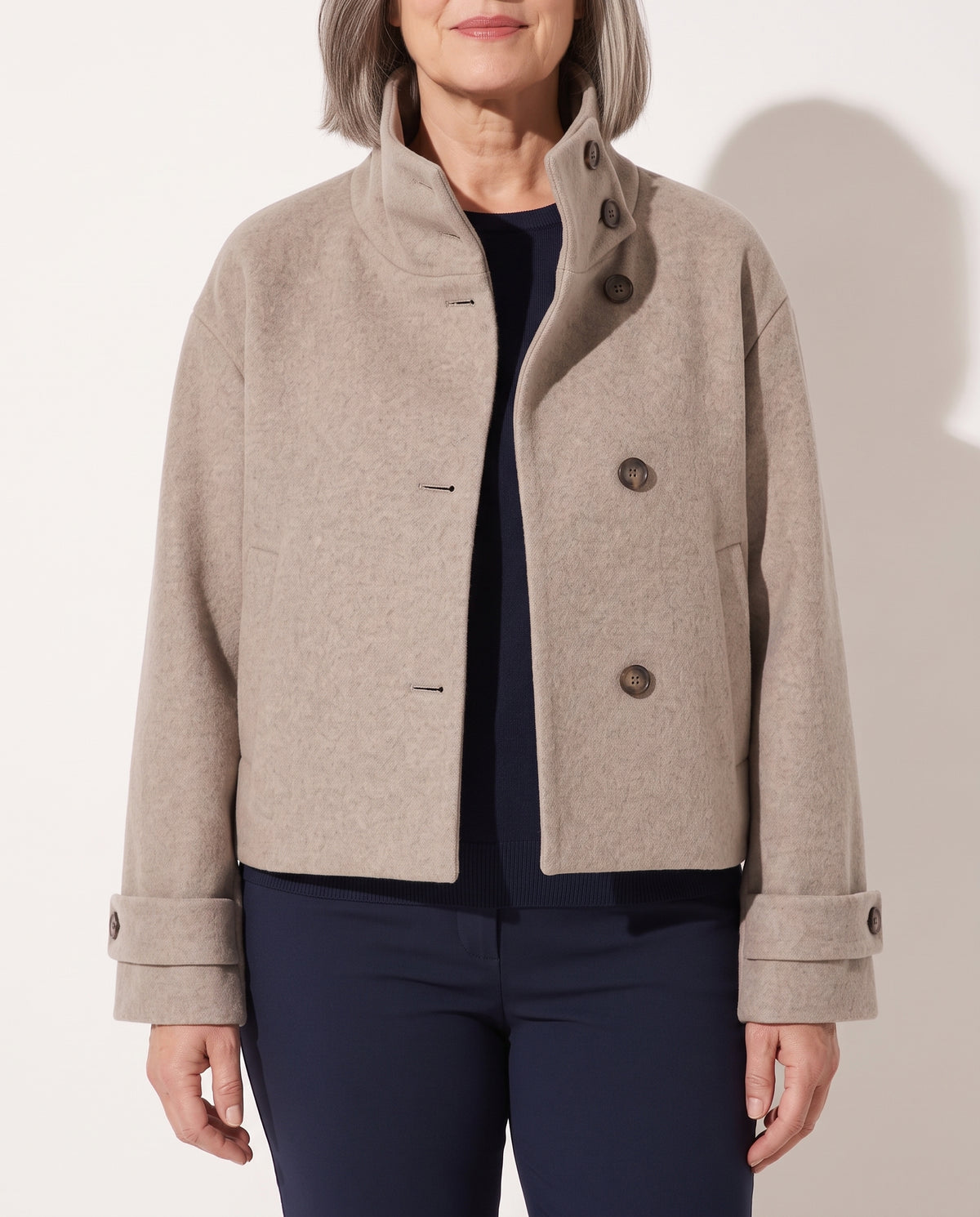 Edith | Faux Fur Cropped Puffer Jacket Coat — voorkant