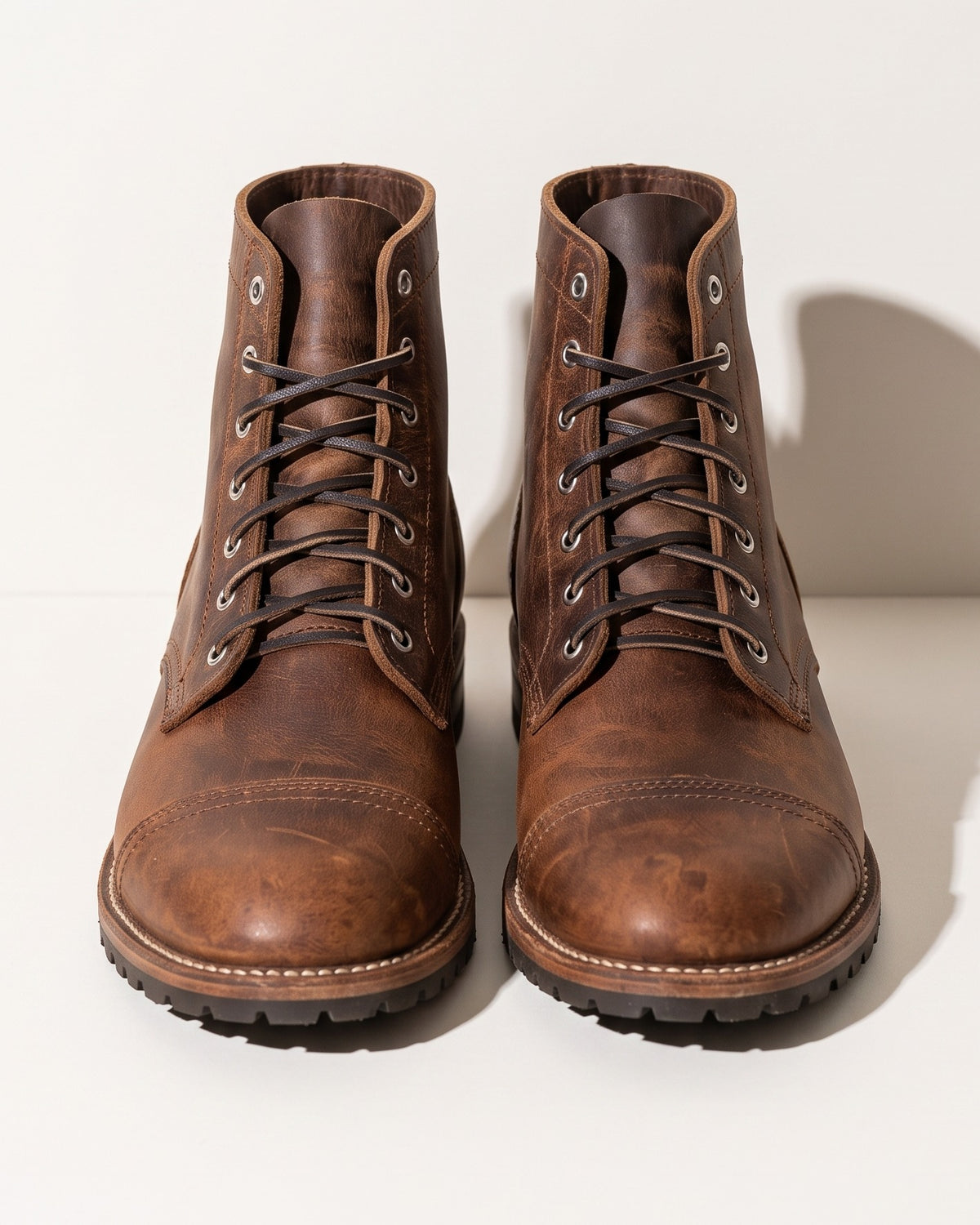 Penelope | Lace Up Flat Ankle Boots Brown Black Leather — voorkant