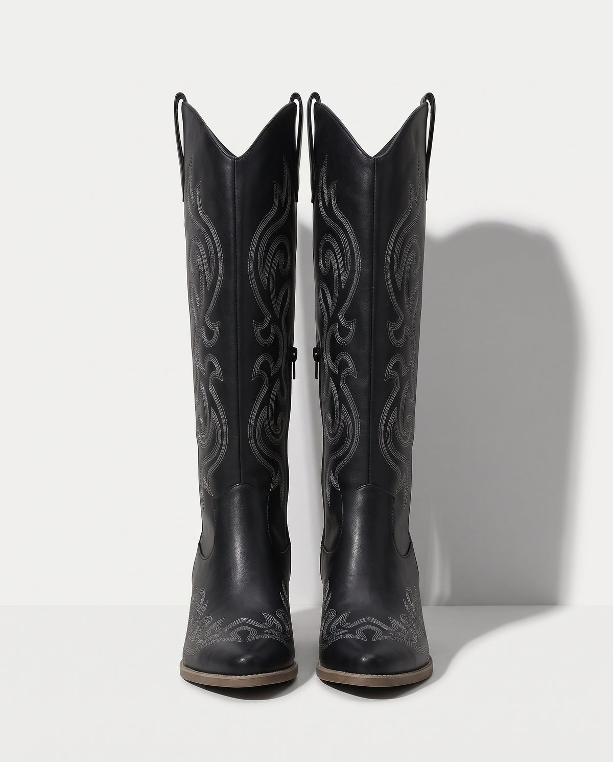 Svetlana | Black Leather Knee High Western Block Heel Boots — voorkant