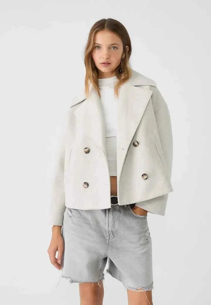 Giselle | Fitted Short Jacket In Tailored City Style