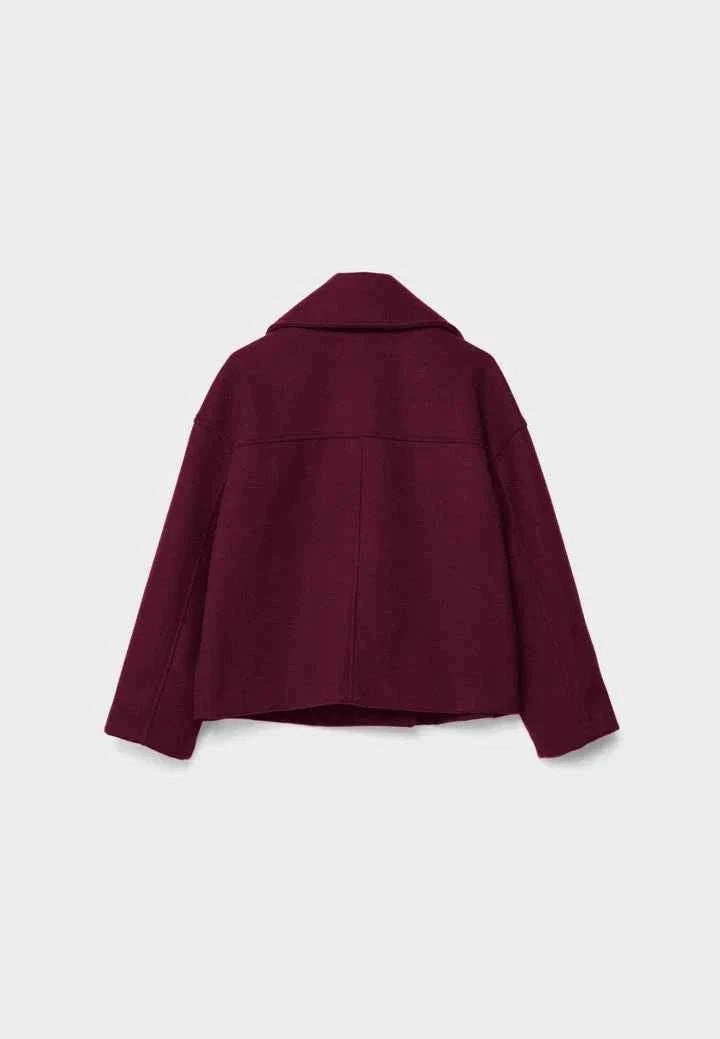 Giselle | Fitted Short Jacket In Tailored City Style